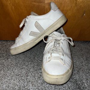 Veja Campo Sneaker - US 10 Women